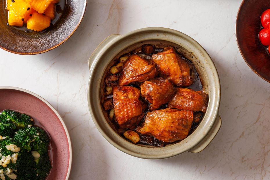 Stewed Chicken Hot Pot with Shaoxing Wine